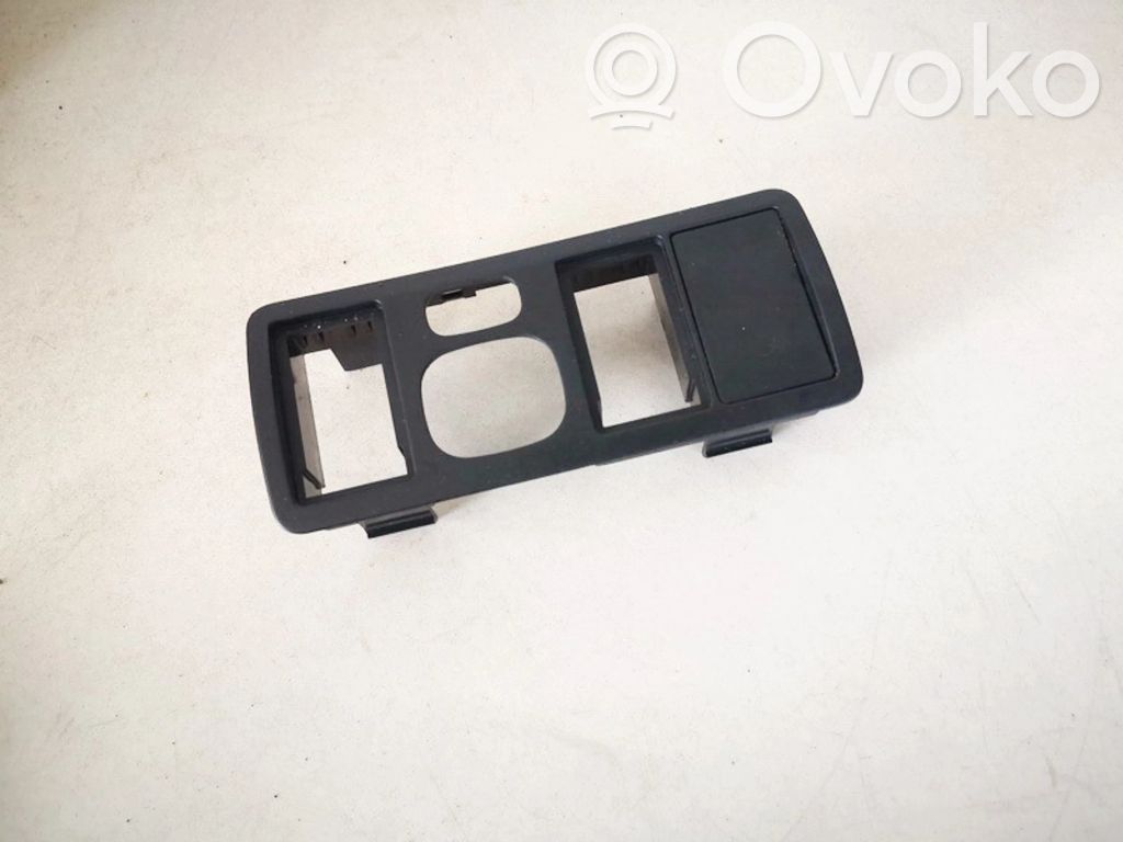 Toyota Corolla E120 E130 Altra parte interiore