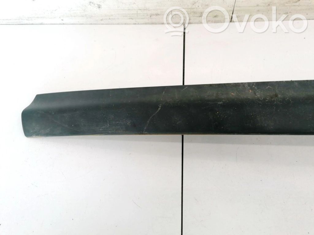 Opel Zafira A Modanatura della barra di rivestimento del paraurti anteriore 