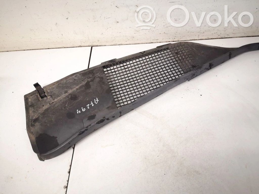 Renault 19 Wiper trim 