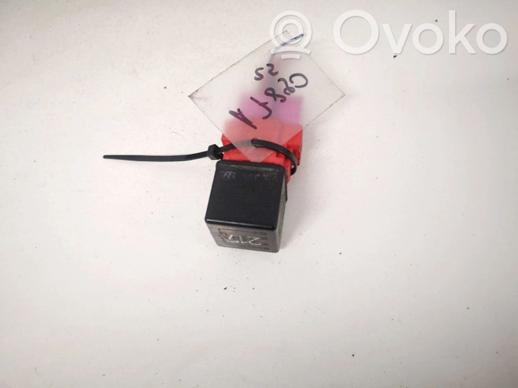 Audi A6 S6 C4 4A Altri relè 