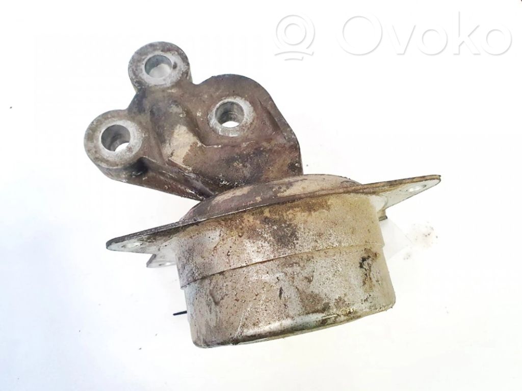 Opel Vectra C Engine mount bracket 