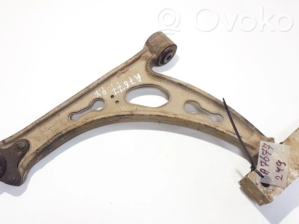 Volkswagen Touran I Braccio di controllo sospensione anteriore inferiore/braccio oscillante