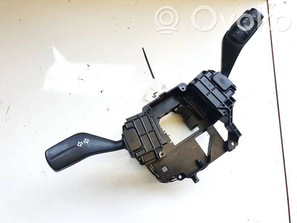 Ford Focus Commodo, commande essuie-glace/phare