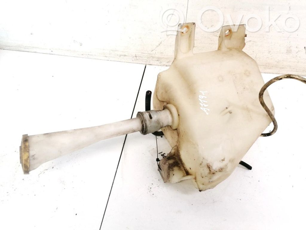 Nissan Primera Réservoir de liquide lave-glace