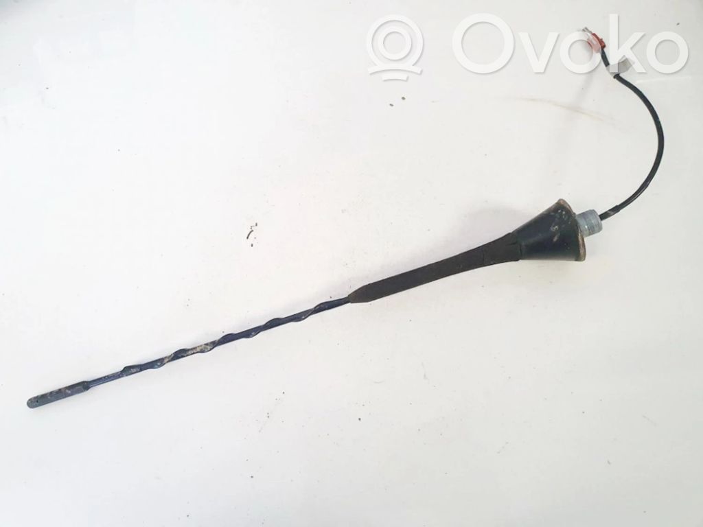 Opel Vectra C GPS-pystyantenni 