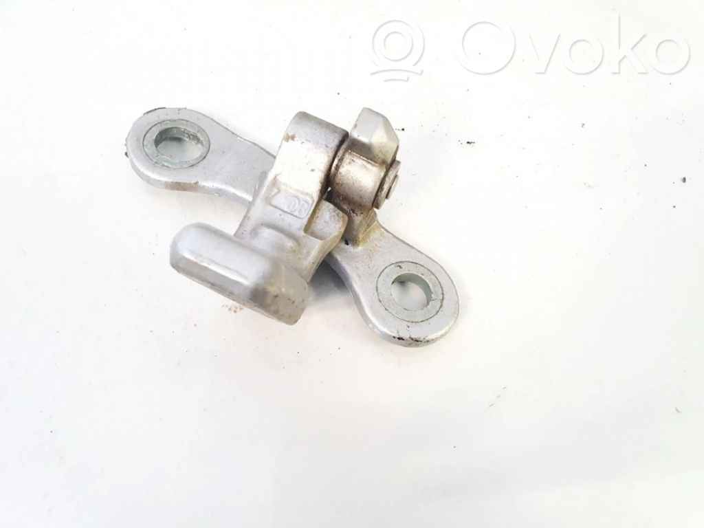 Opel Vectra C Bisagra inferior de la puerta trasera 