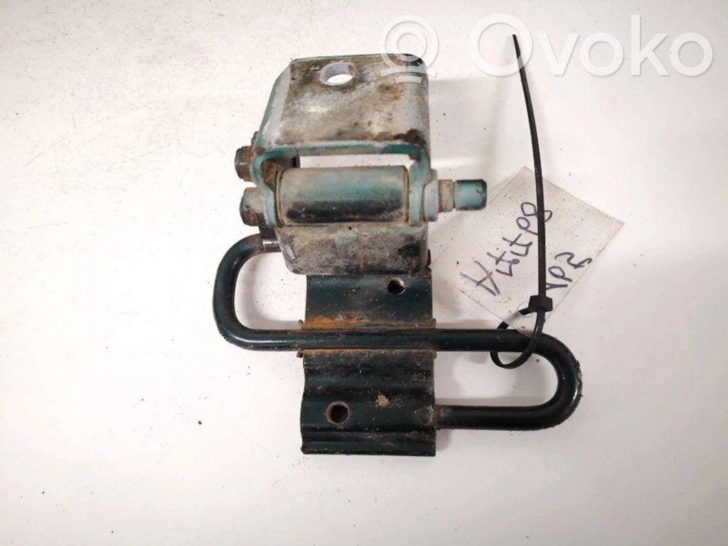 Bisagra inferior de la puerta trasera   4B0833412B,4B0833412B