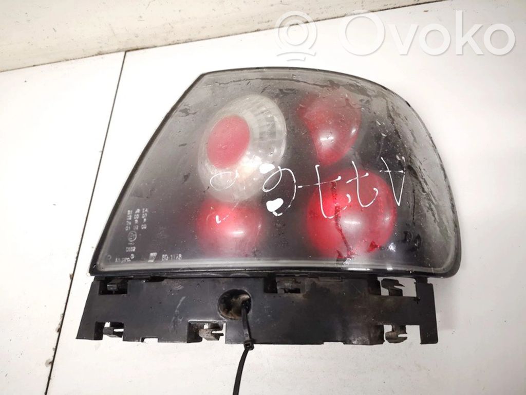 Audi A4 S4 B5 8D Feux arrière / postérieurs
