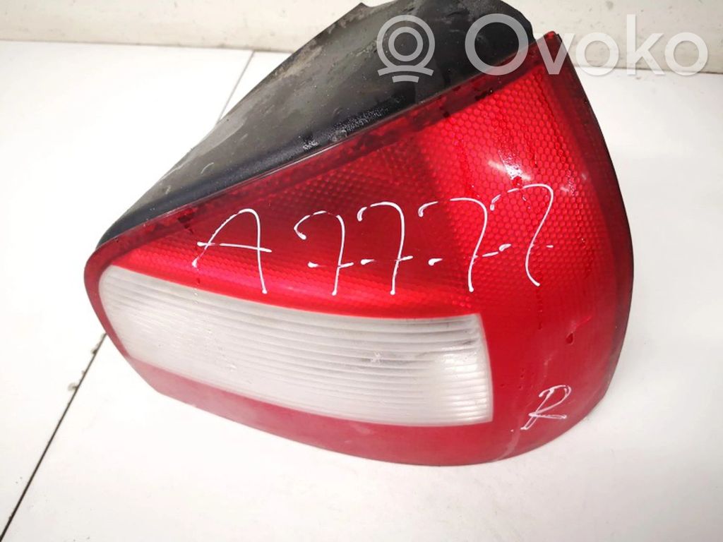 Lampa tylna   8L0945096B,8L0945096B
