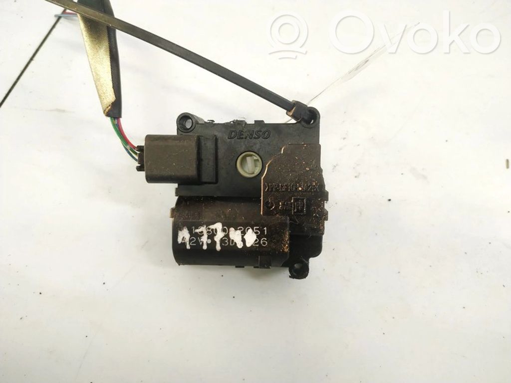 Toyota Corolla Verso E121 Silniczek nagrzewnicy 