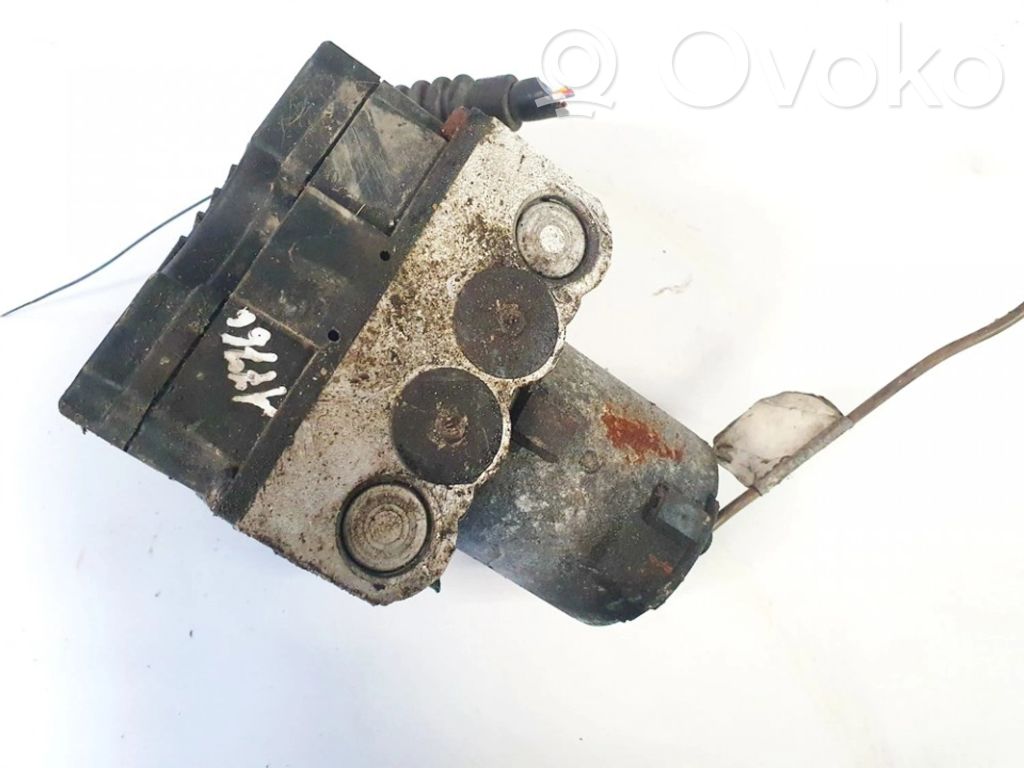 Audi A4 S4 B5 8D ABS-pumppu 