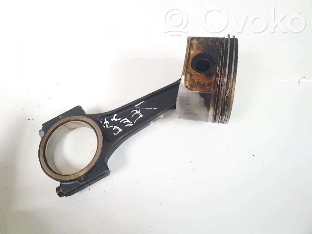Piston with connecting rod