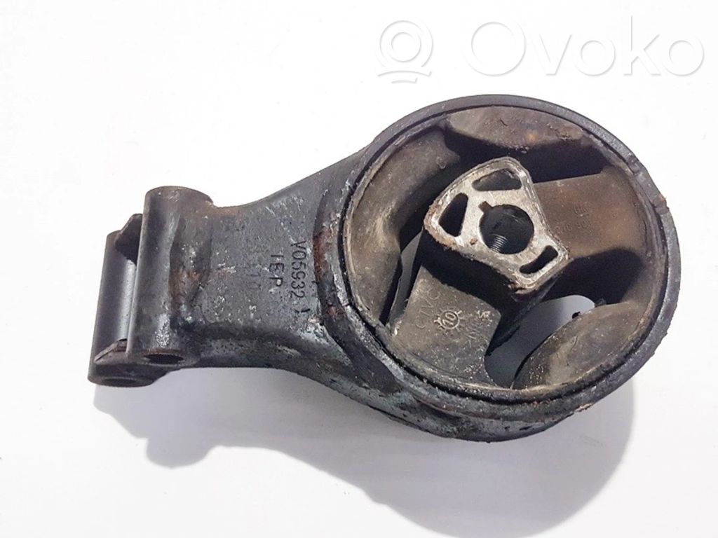 Engine mount bracket   210801119,210801119,210801119,210801119,V05932