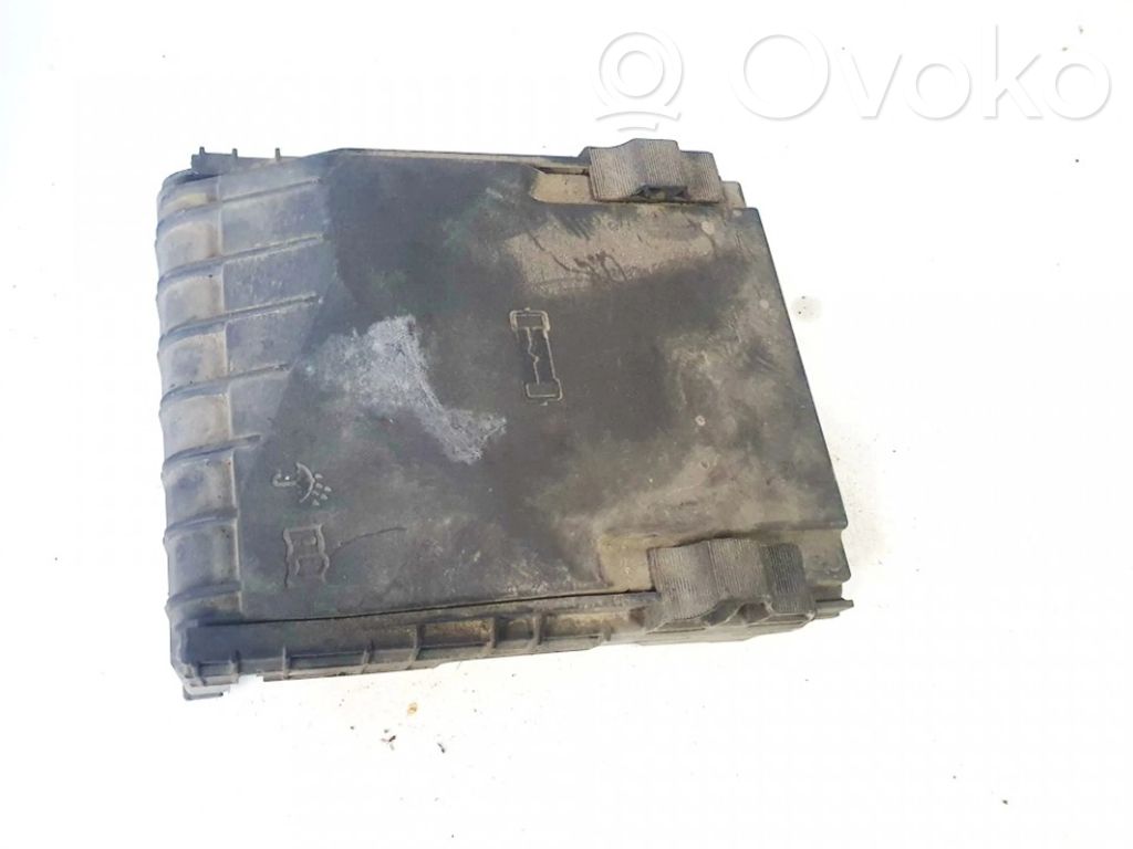 Volkswagen Golf V Coperchio scatola dei fusibili