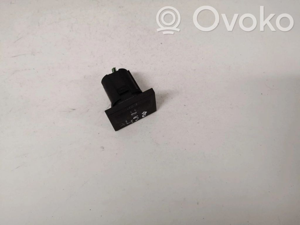 Bouton interrupteur programme de stabilité ESP   3M5T2C418BE,3M5T2C418BE