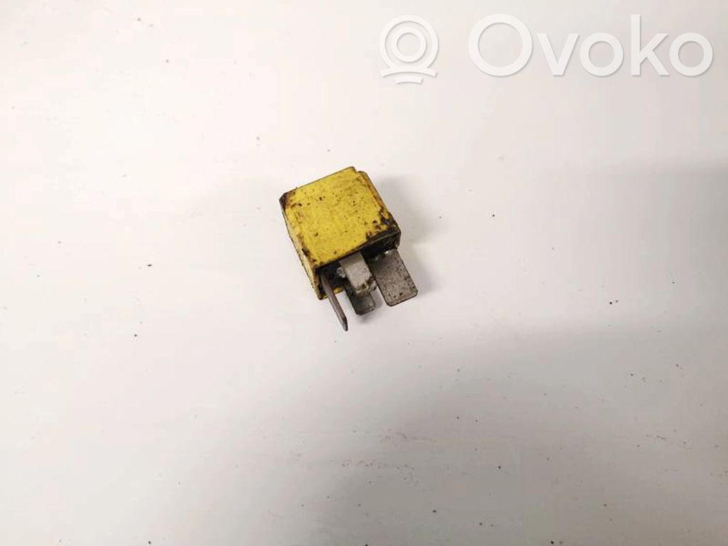 Otros relés   90226846,V23134J52X369,90226846,V23134J52X369