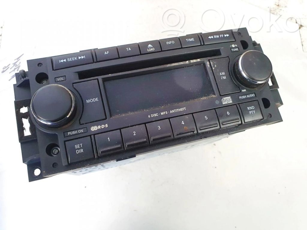 Dodge Caliber Unitate principală radio/CD/DVD/GPS 