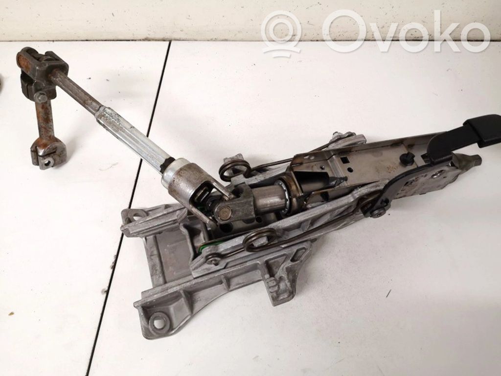 Ford Galaxy Ohjauspyörän akseli 