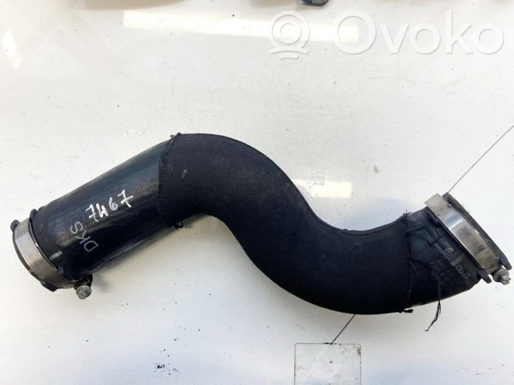 Audi A4 S4 B8 8K Wąż / Rura intercoolera 