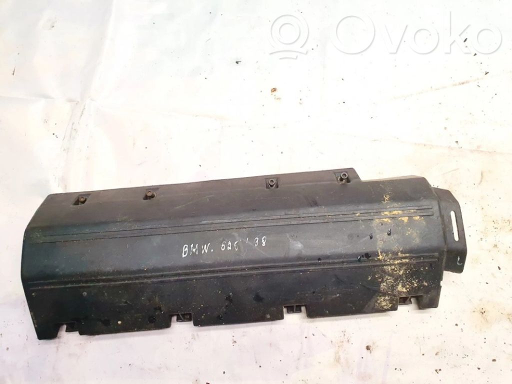 BMW 5 E39 Ilmansuodattimen kotelo 