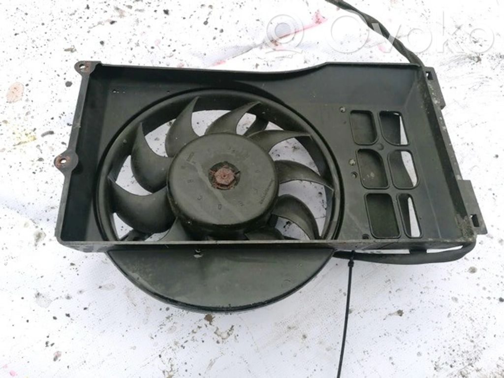 Convogliatore ventilatore raffreddamento del radiatore   4A0121207B,4A0121207B