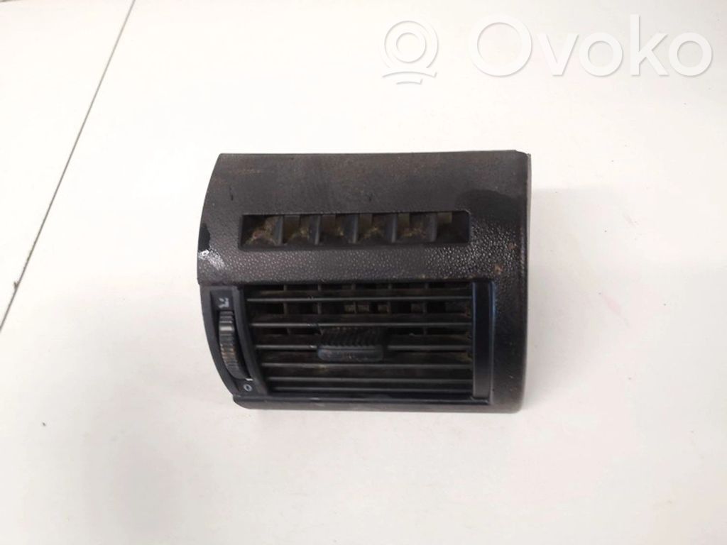 Volkswagen Fox Rejilla de ventilación central del panel 