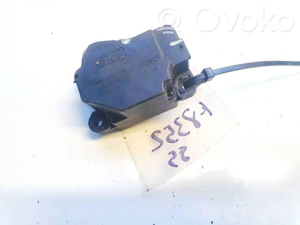 Volvo S40 Moteur / actionneur de volet de climatisation