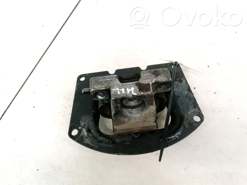Chrysler Sebring (ST-22 - JR) Engine mount bracket 