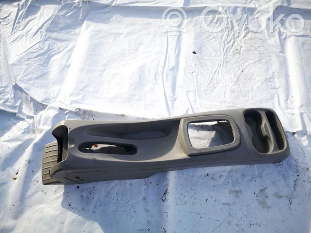 Nissan Almera Tino Porte-gobelet
