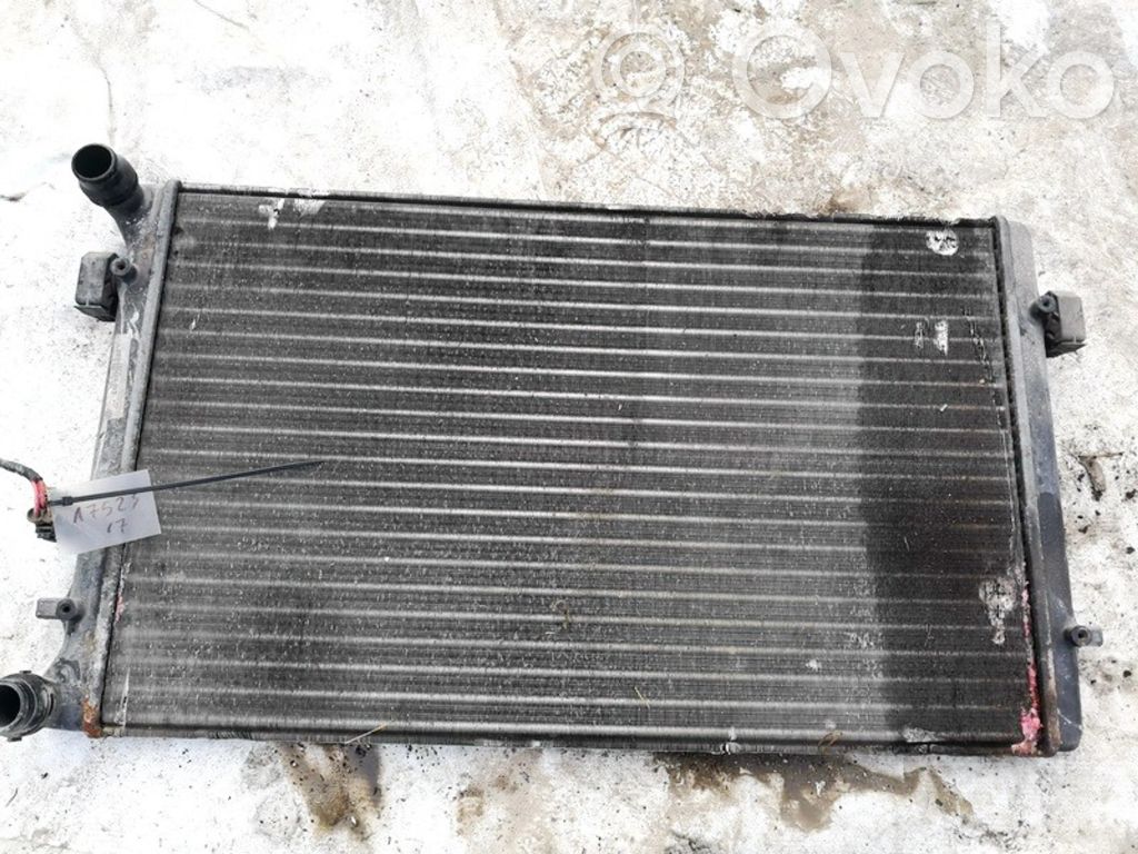 Radiateur de refroidissement   1J0121253H,1J0121253H