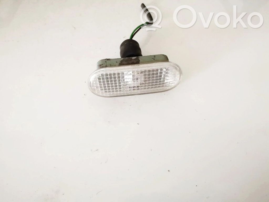 Volkswagen PASSAT B5 Seitenblinker 