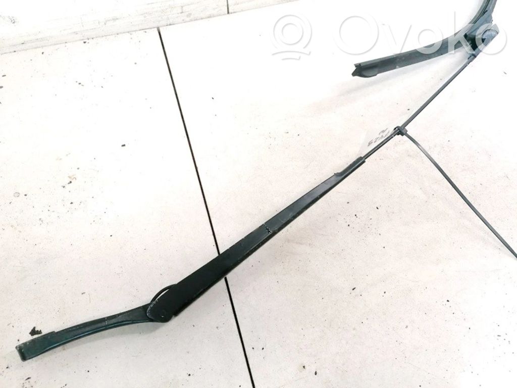 Volkswagen Golf V Braccio della spazzola tergicristallo anteriore