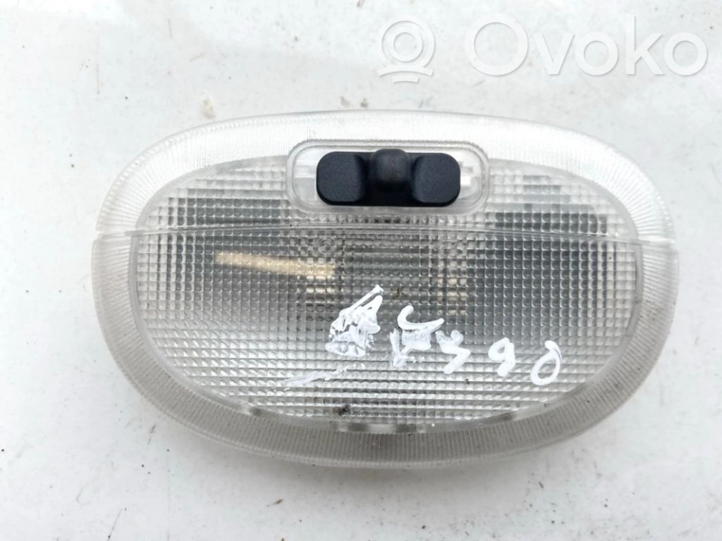 Ford Mondeo Mk III Lampka podsufitki tylna 