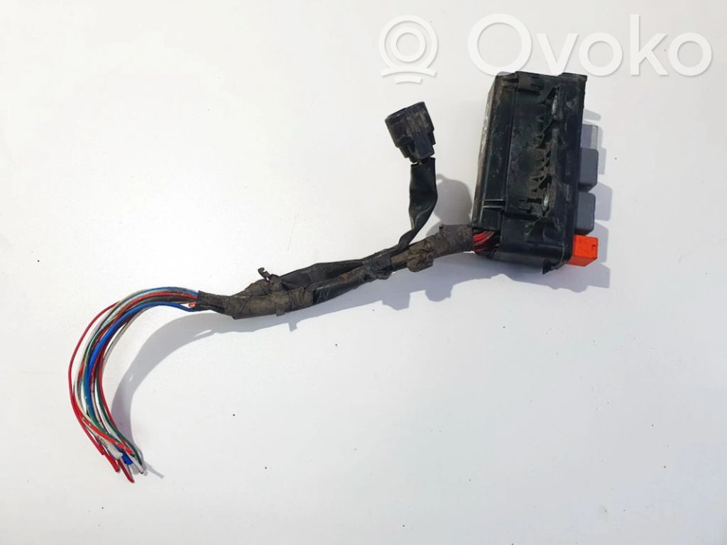 Toyota Corolla Verso AR10 Set scatola dei fusibili 