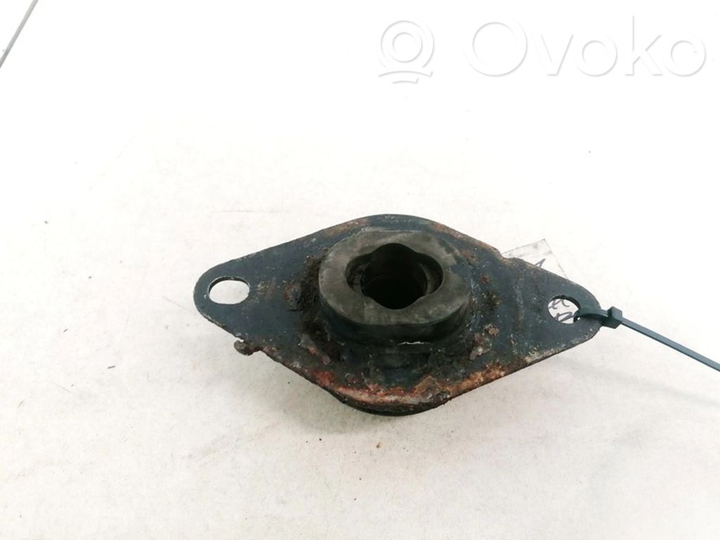 Engine mount bracket   8200000017D,538471,538471,8200000017D