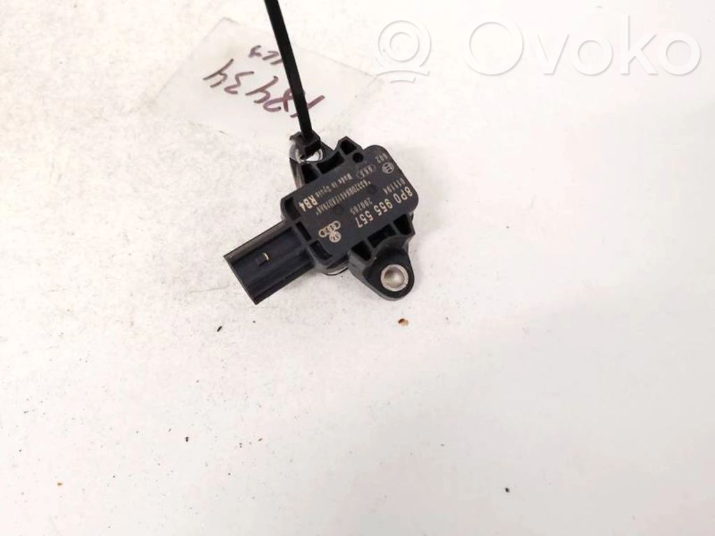 Audi A4 S4 B7 8E 8H Czujnik uderzenia Airbag 