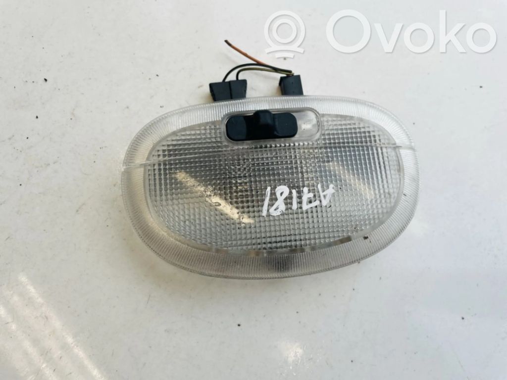 Ford Mondeo Mk III Lampka podsufitki tylna 