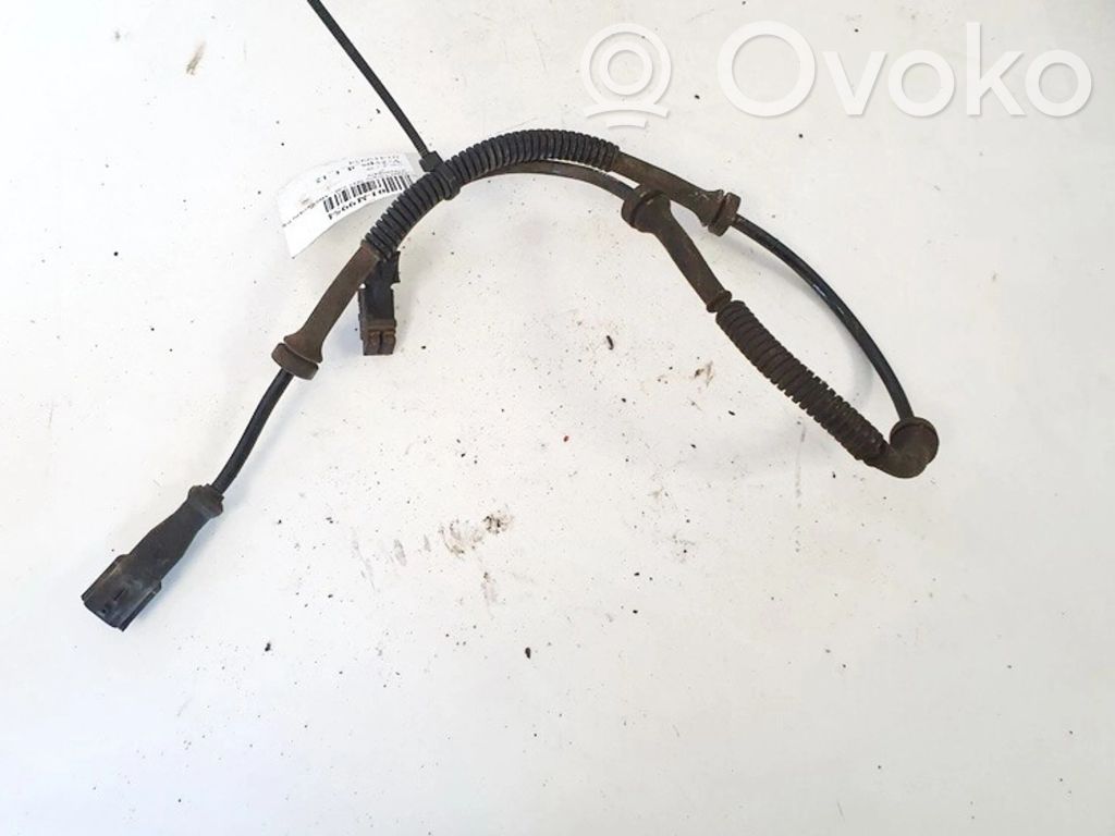 Opel Vivaro Czujnik prędkości obrotowej koła ABS 