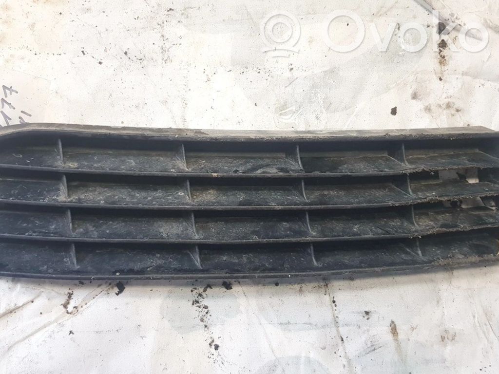 Renault Scenic I Grilă inferioară bară față 