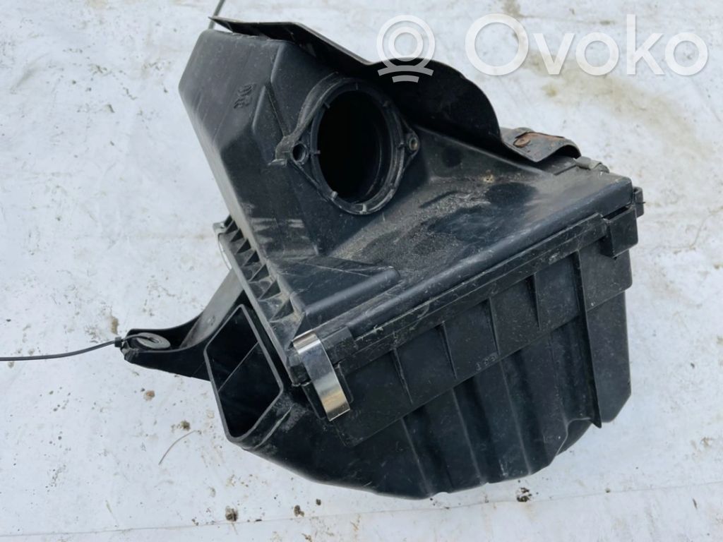 Luftfilterkasten   8D0129607,F129607,058133843,8D0129607,F129607
