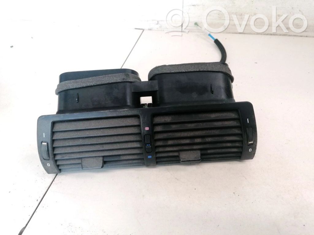 Rejilla de ventilación central del panel   64228402221,64228402221,64228402221,64228402221