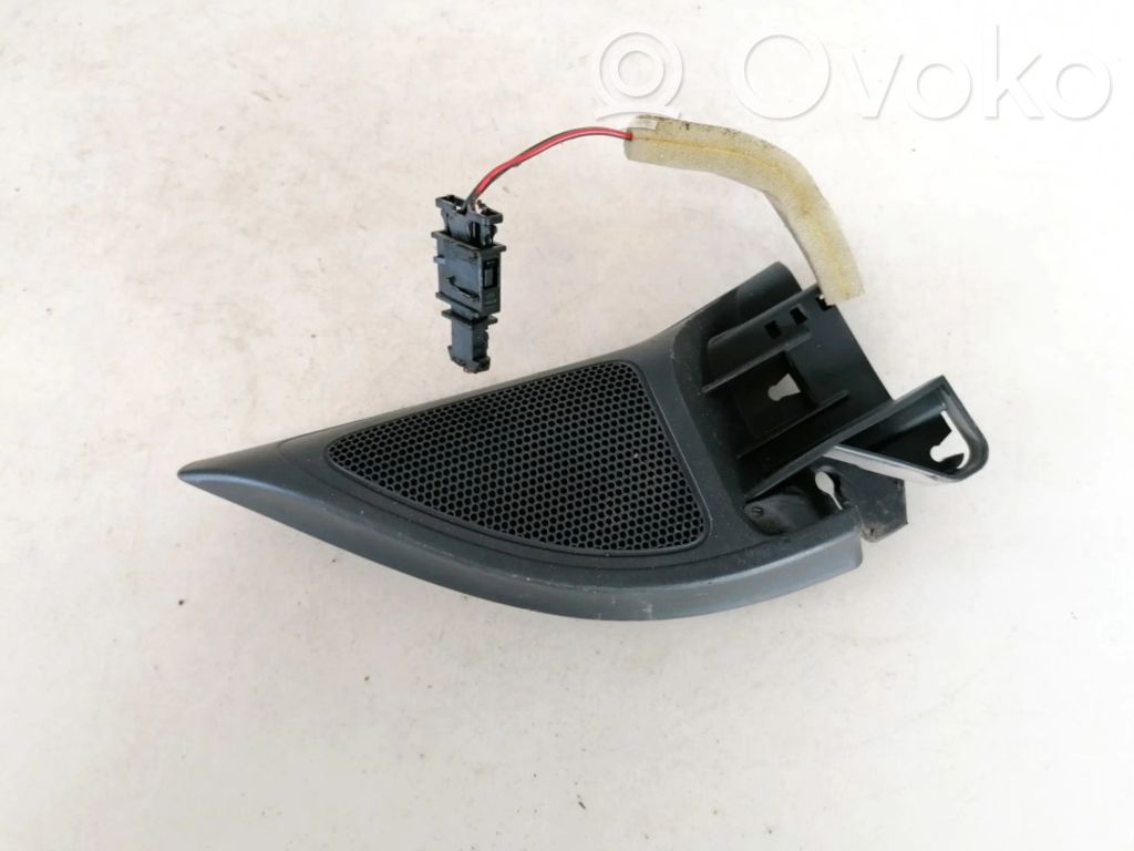 Volkswagen Golf VI Etuoven kaiutin 