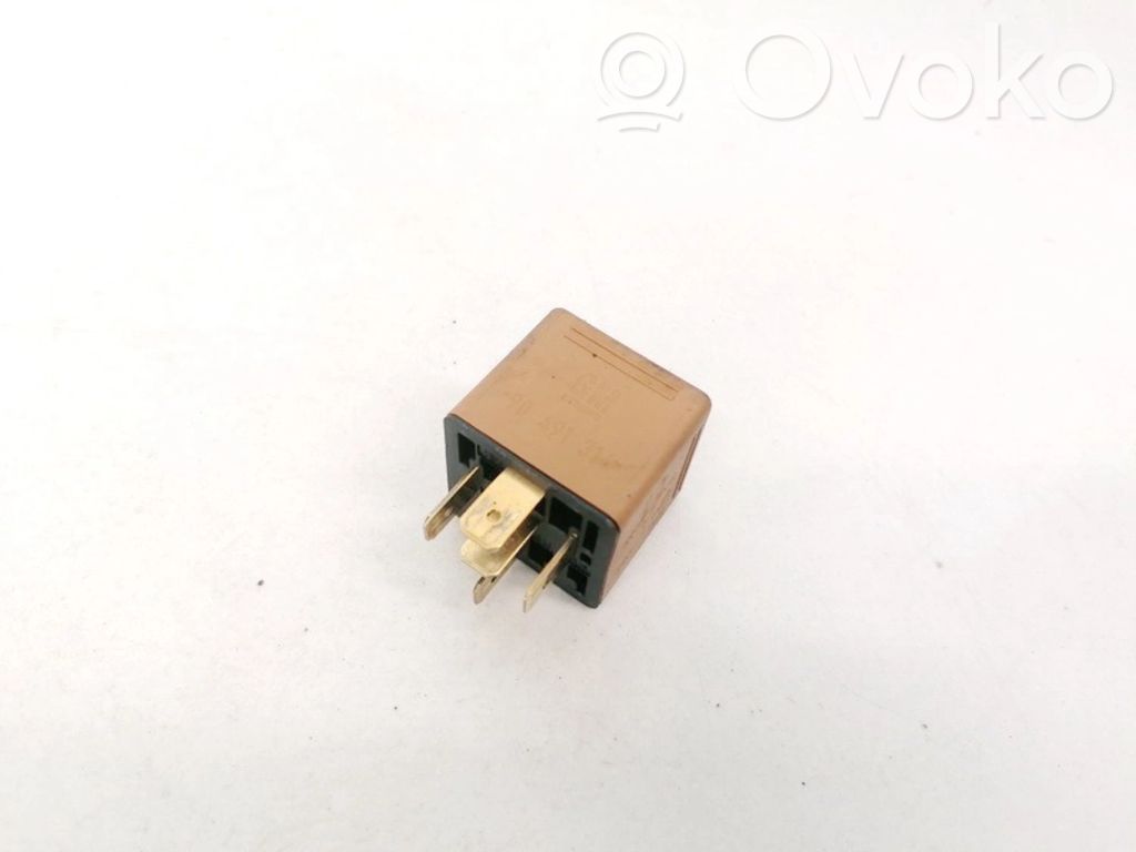 Opel Signum Alte relee 