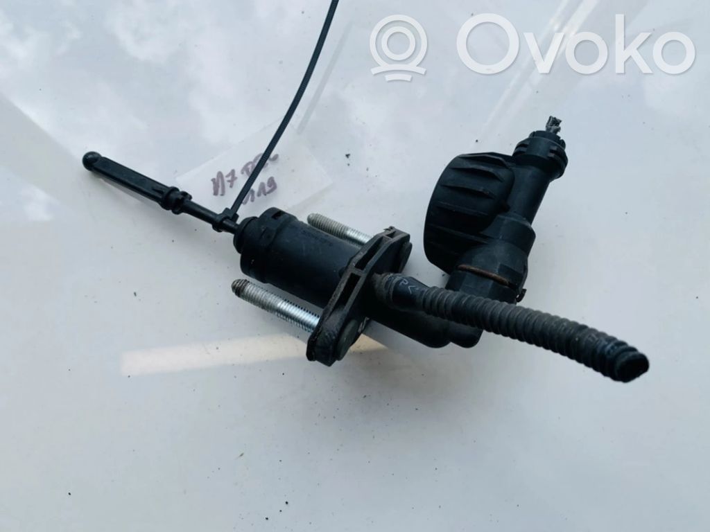 Kytkimen pääsylinteri   55561916,55561916