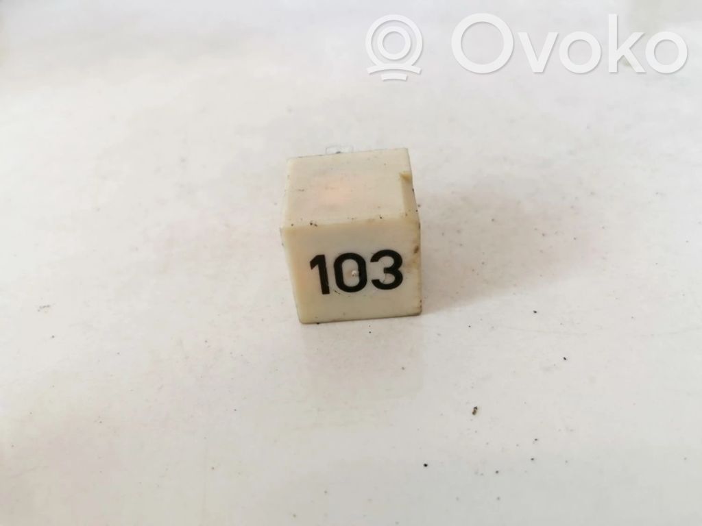 Volkswagen Polo IV 9N3 Altri relè