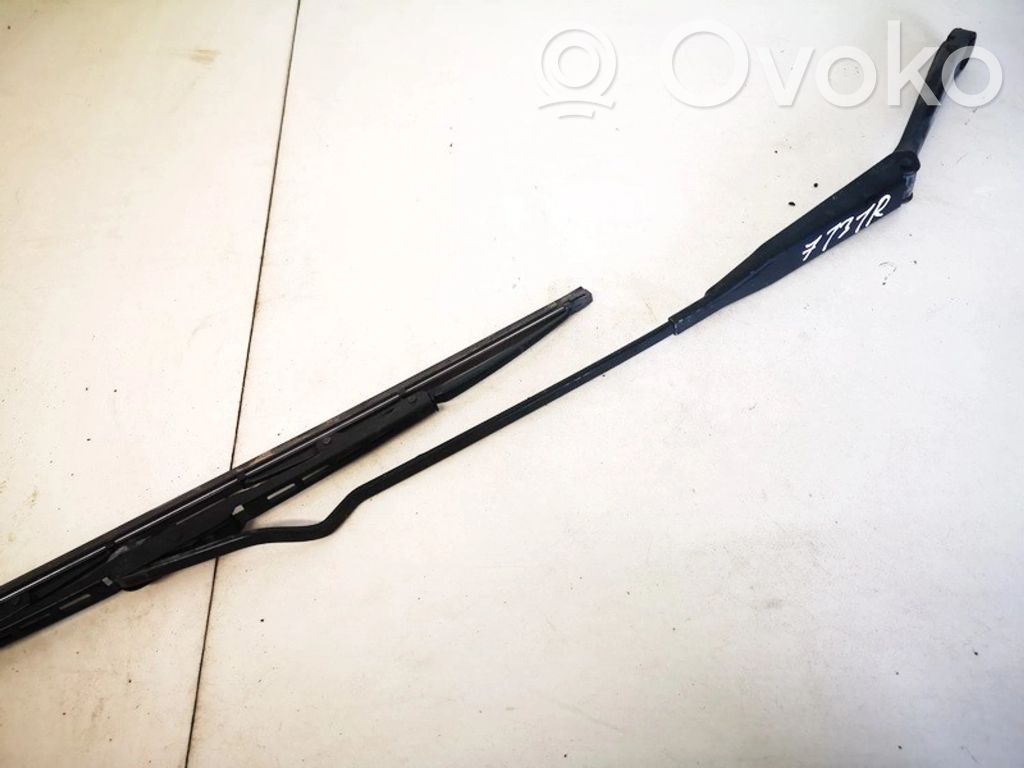 Opel Astra G Etupyyhkimen sulan varsi 