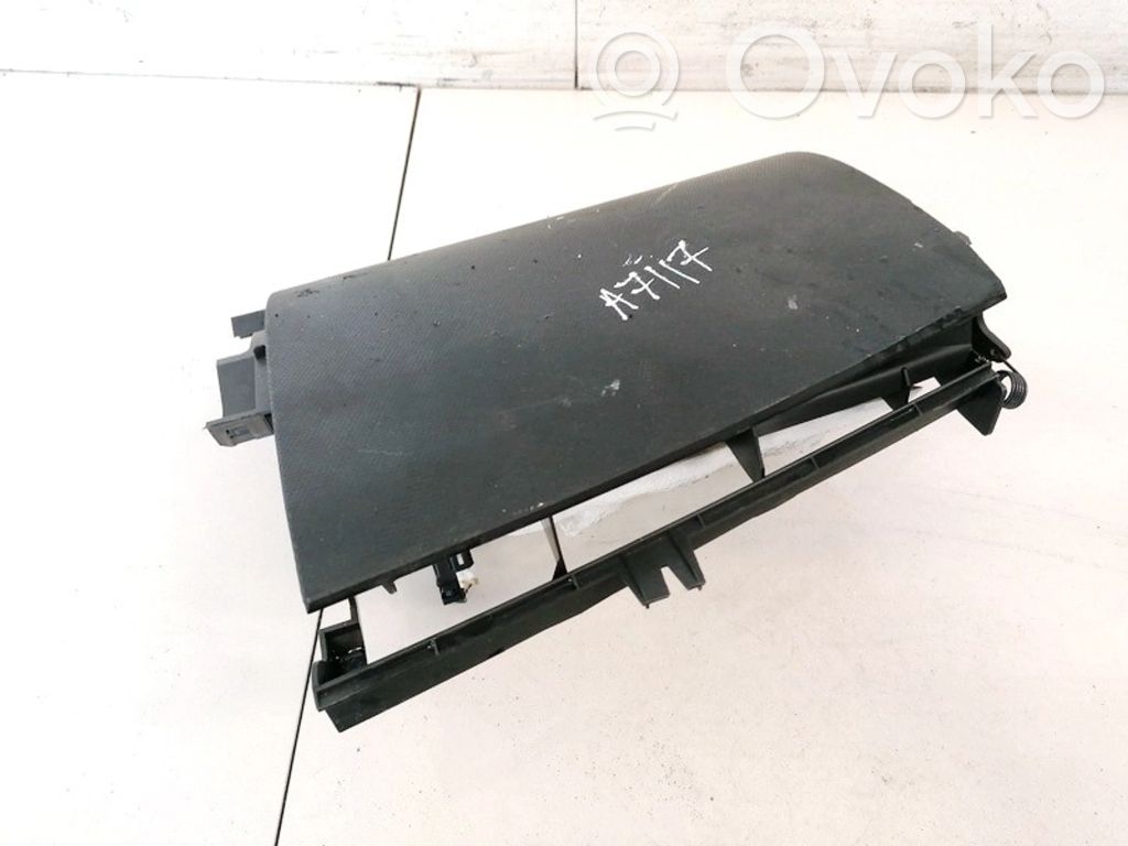 Nissan X-Trail T30 Vano portaoggetti 