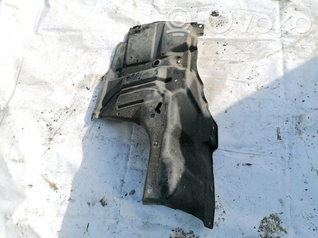 Placa protectora/protector antisalpicaduras motor   5142002020,5142002020,5142002020,5142002020,5144202110,5144202120,5144202150