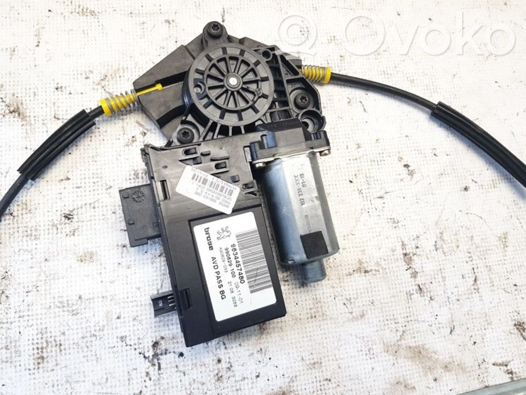 Peugeot 307 Motorino alzacristalli della portiera anteriore 