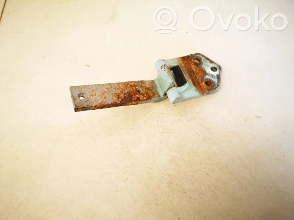 Volkswagen Caddy Tailgate/trunk/boot hinge 